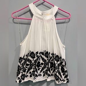 Black and white flower flowy top